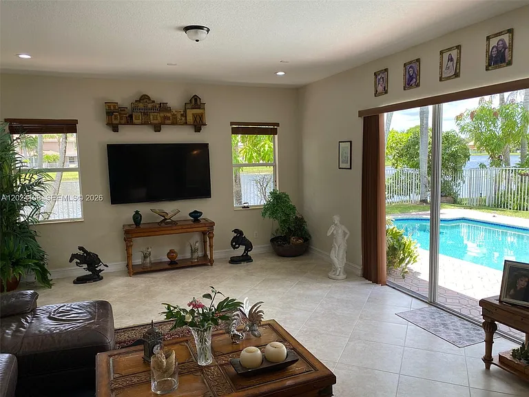 3885 E Hibiscus St — Photo 10