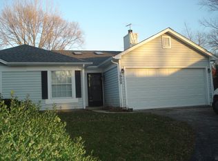 1905 Appaloosa Dr, Naperville, IL 60565