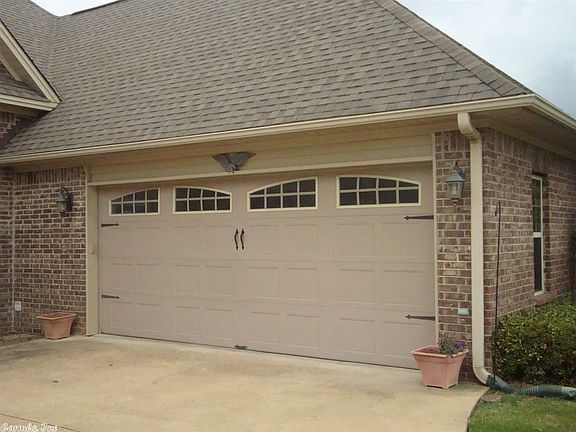 4th image of 1 Green Meadow Dr