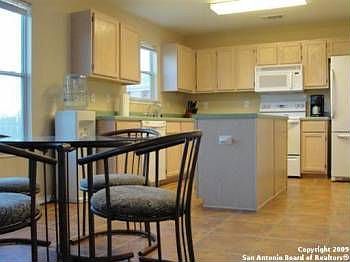 3rd image of 4614 River Brook Dr