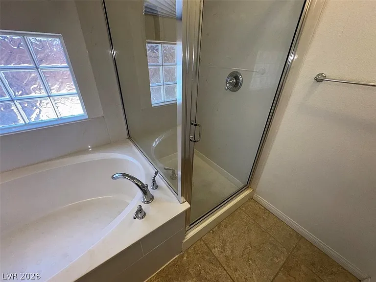 6708 Boccelli Ct — Photo 17