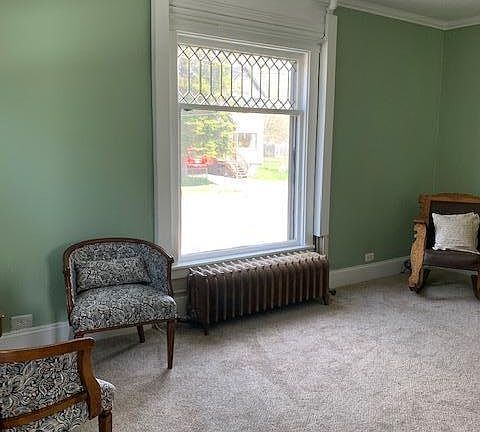 4th image of 422 Dawson St