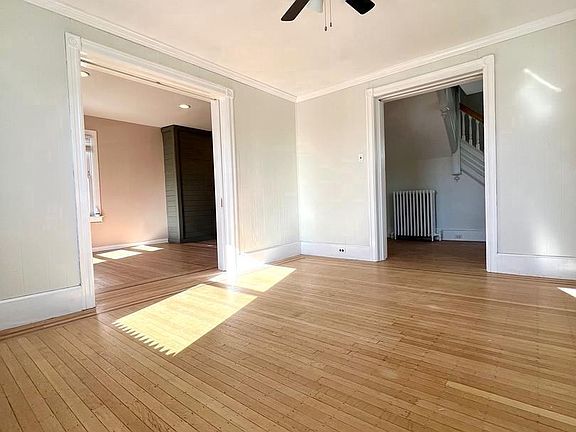 4th image of 307 Nice Ave