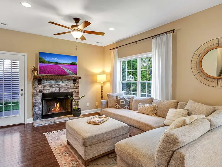 6753 Albatross Ln — Photo 7