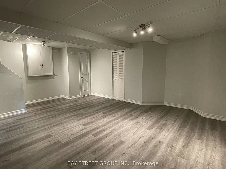 27 Lindsay Ct — Photo 25