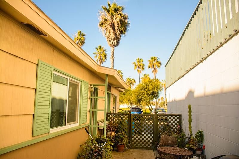 1st image of 745 San Fernando Pl