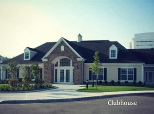 2022 Finch Ln, Central Islip, NY 11722