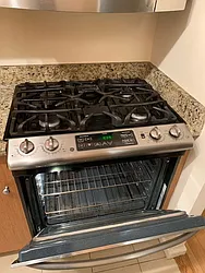 Rented by R New York