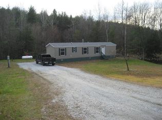 92 Pond Rd, Sheldon, VT 05483