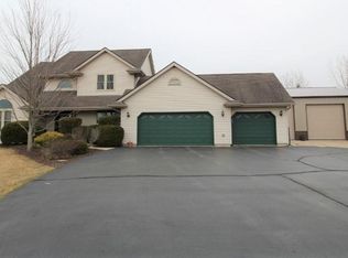 6475 366th Ct, Burlington, WI 53105