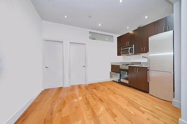 Rented by Living New York | media 2