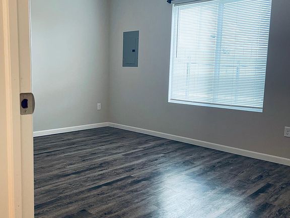 4th image of 1623 E Horstmann Ct #1623