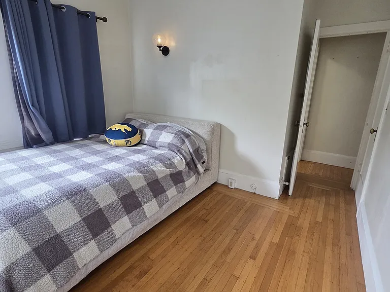 2720 College Ave #2 — Photo 17