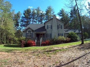 18 Meadow Wood Trl, Fletcher, NC 28732