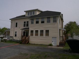 21 Franklin St, Colchester, VT 05404