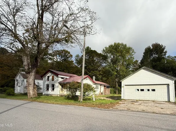 738 Old State Road, Johnstown, NY 12095