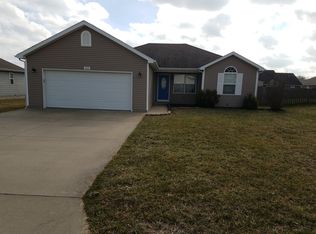 700 E Laird, Bolivar, MO 65613