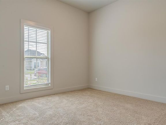 5th image of 9049 Chastain Park Dr