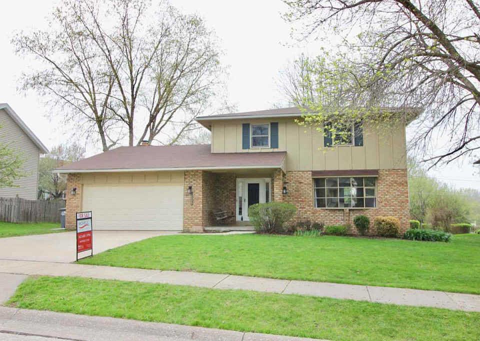 1st image of 2595 New Lexington Dr