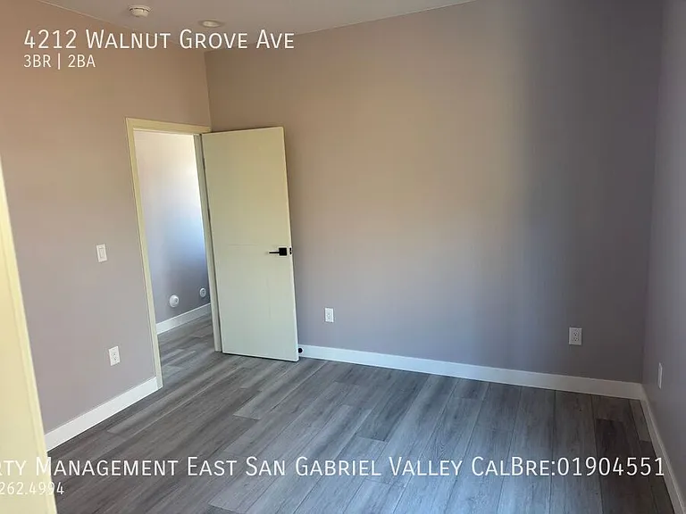 4212 Walnut Grove Ave — Photo 15