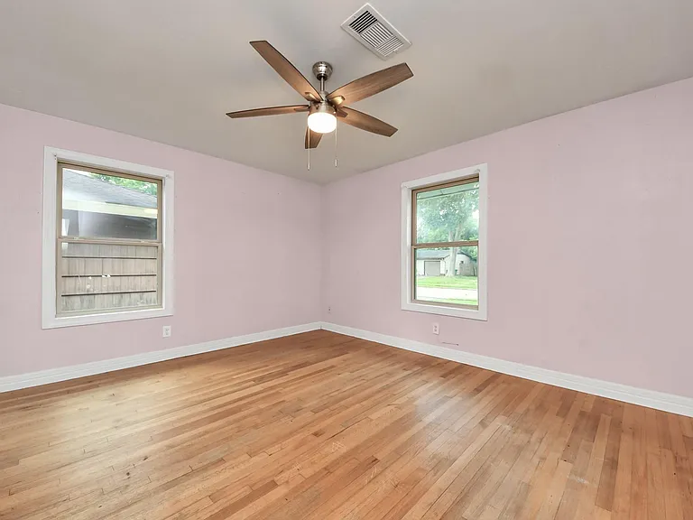 8527 Dillon St — Photo 13