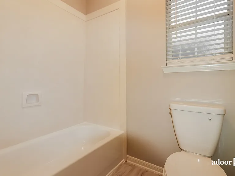 217 N Fowlkes St — Photo 13