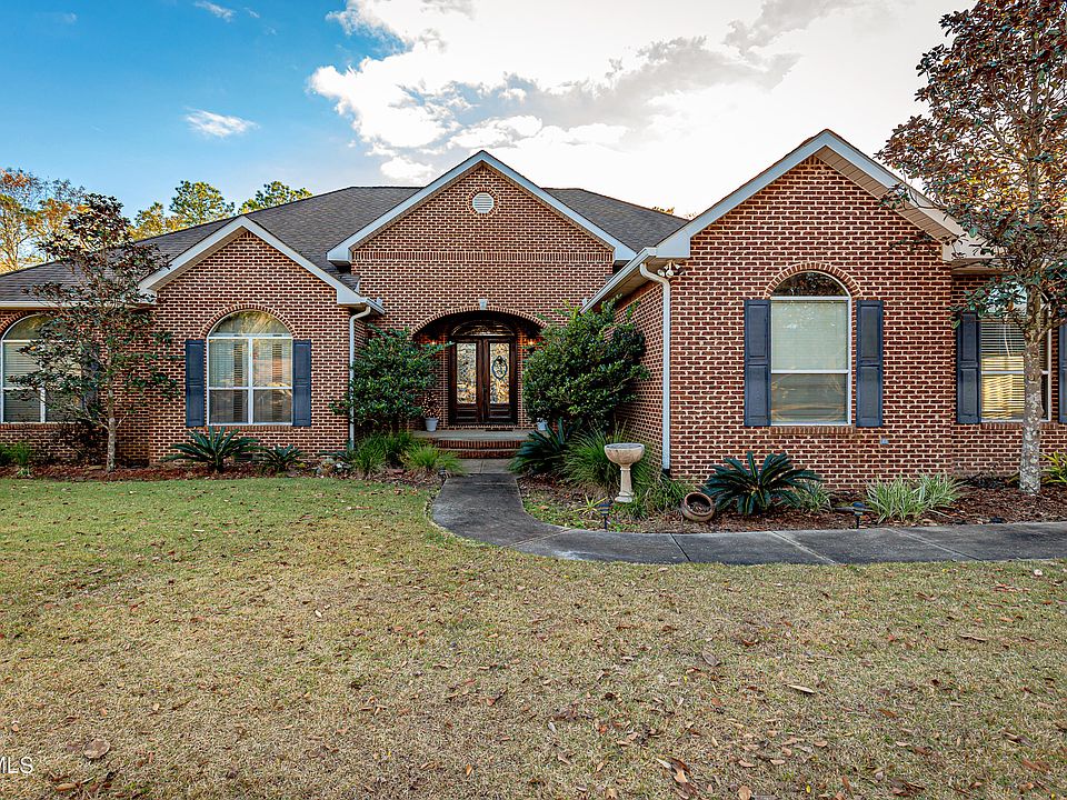 1st image of 26 Davis Bayou Cres