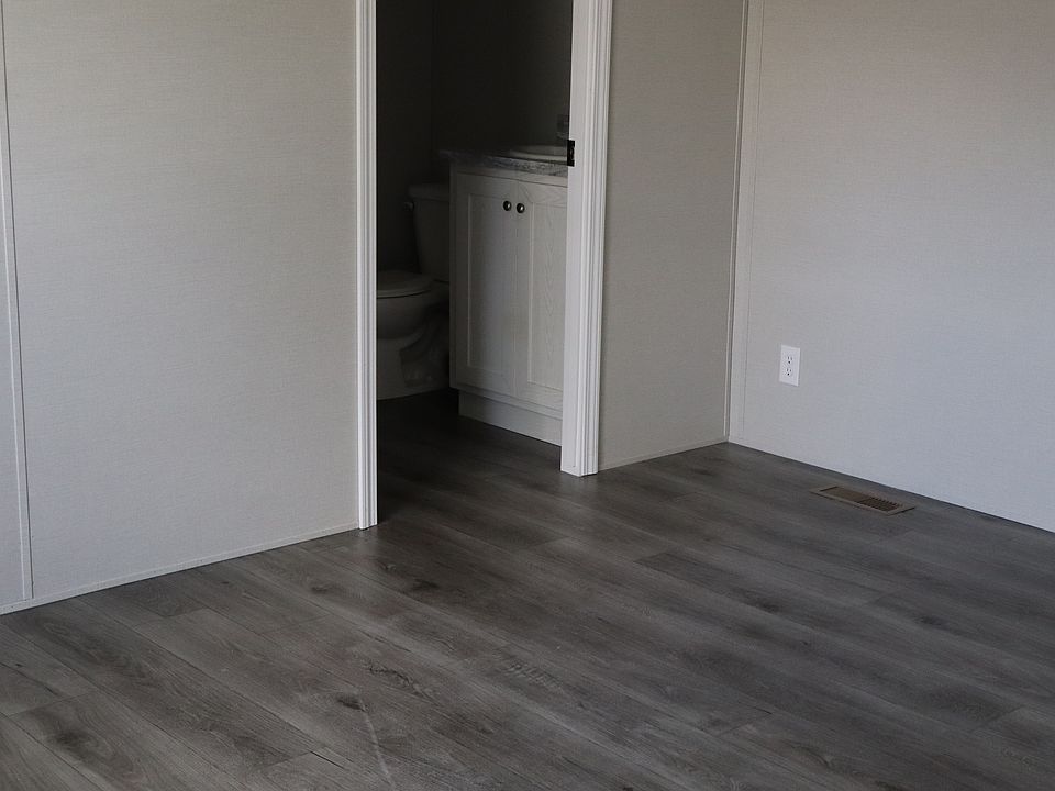 2nd image of 5407 Aloha Ln #612