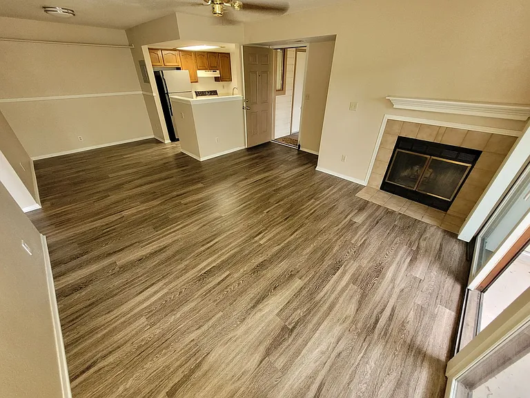 2720-2758 Mirage Dr — Photo 28