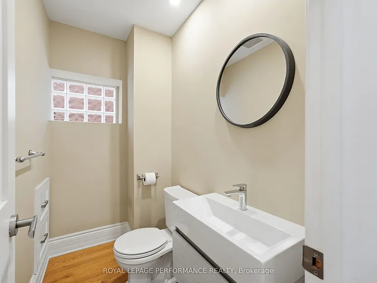 284 Crichton St — Photo 19