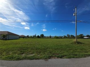 318 Northeast St, Cape Coral, FL 33909