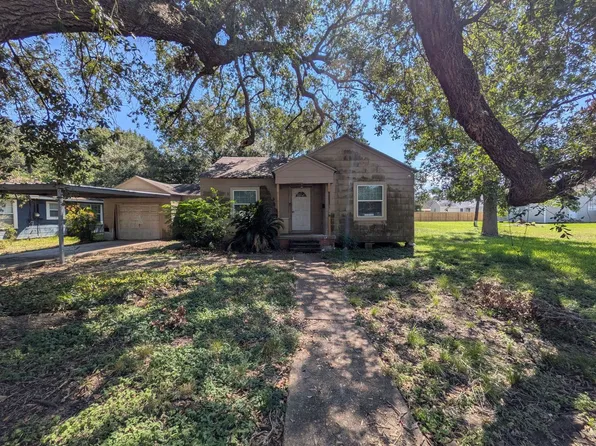 3100 30th St, Port Arthur, TX 77642