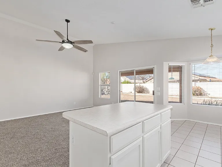 12454 W Holly St — Photo 13