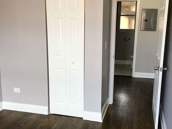 3rd image of 1215 W 81st St #1219-2