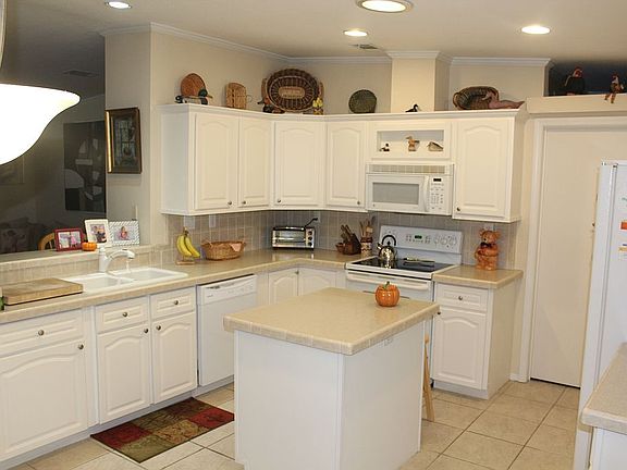 4th image of 805 Grand Arbor Way