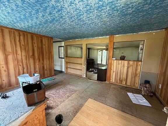 4th image of 2414 Double Cabin Rd