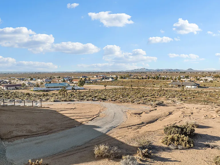 21972 Ocotillo Way — Photo 35