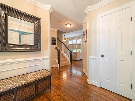 4th image of 6217 Manor Park Ct
