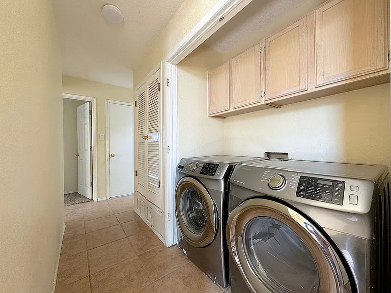 923 Centennial Dr — Photo 15