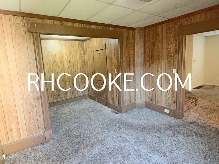 2402 W Bridge Ave #1 — Photo 11