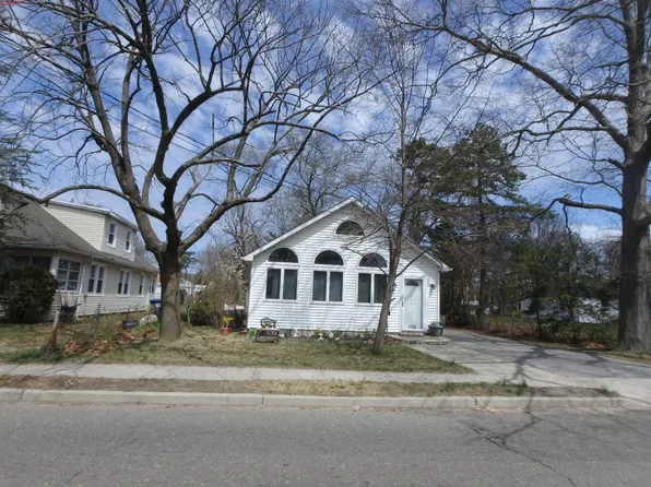 1106 18th Ave, Wall Township, NJ 07719