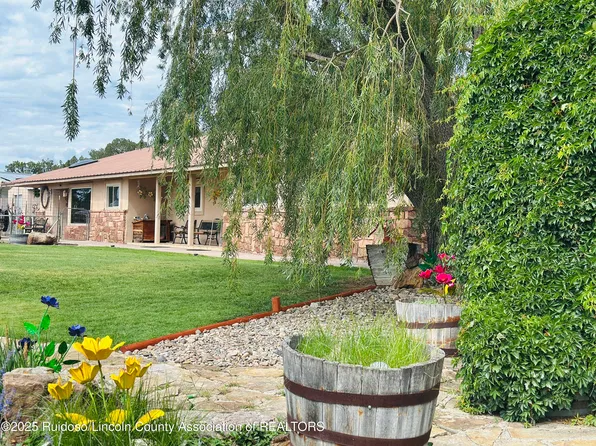 2067 State Highway 48, Capitan, NM 88316