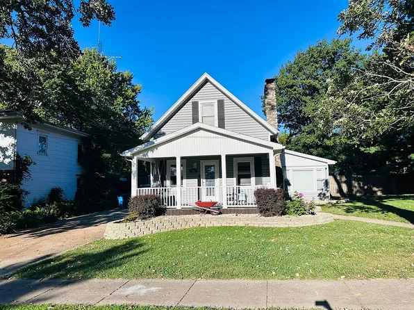 311 Oak St, Tonica, IL 61370