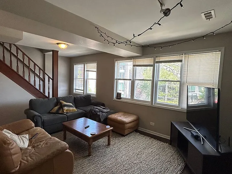1505 W Huron St #2 — Photo 2