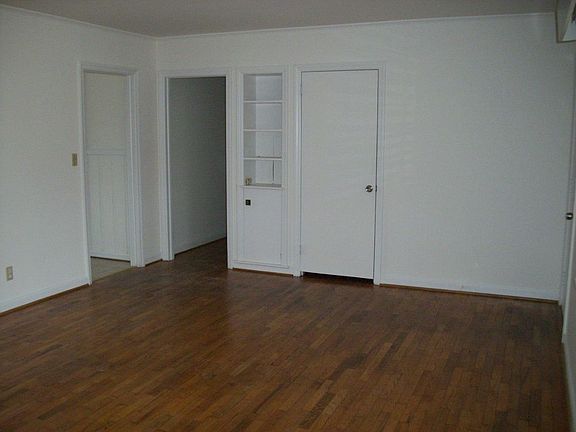 5th image of 137 Stonewall Jackson Dr