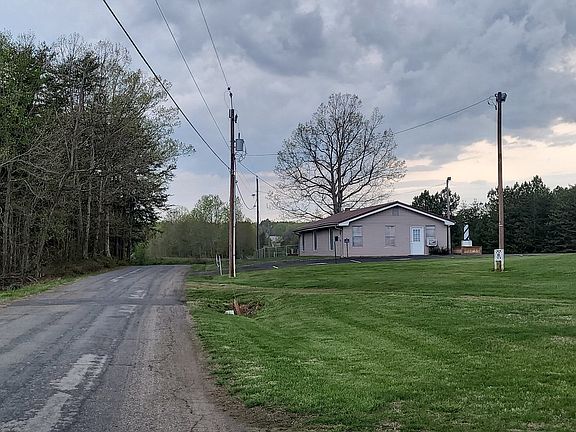 5th image of 225 Breckenridge Cir