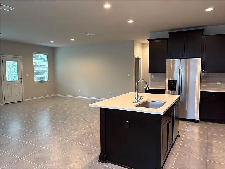 147 Mary Max Cir — Photo 9