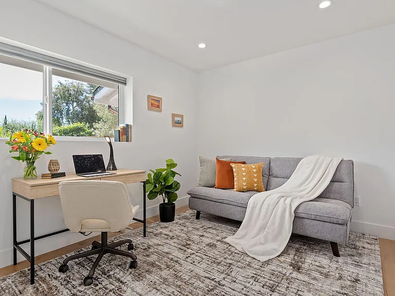 2402 Calle Montilla — Photo 31