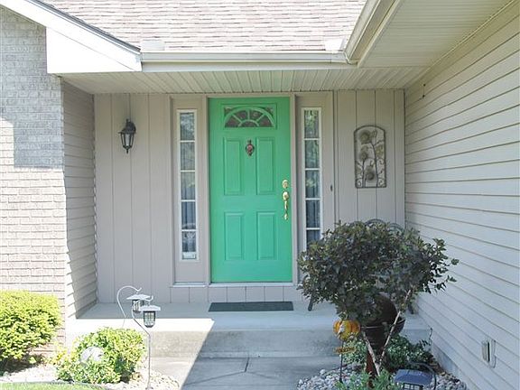 2nd image of 3716 Woodfield Ln
