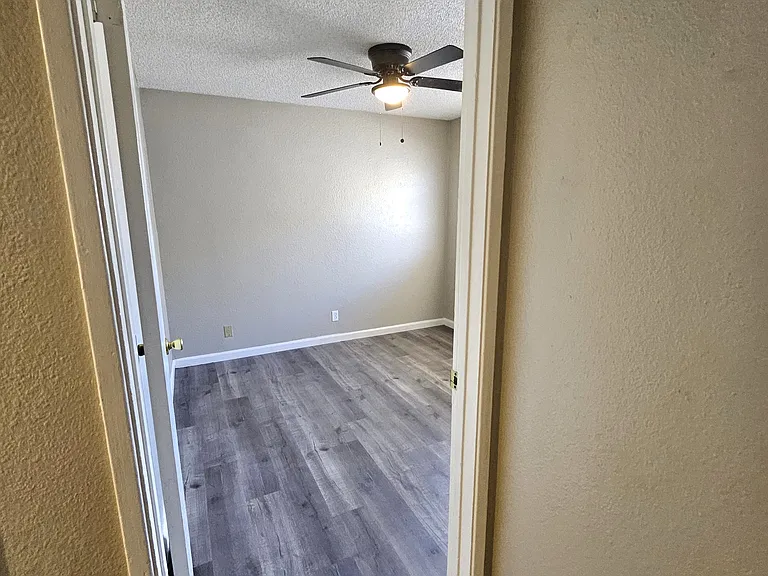 449 S Stockton Ave #4 — Photo 17